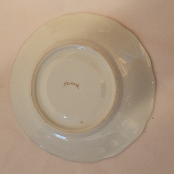 Linmark Saucer - Picture 3 of 3